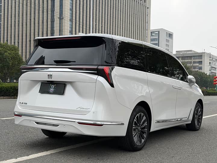 Фото 4 - Buick GL8 ES