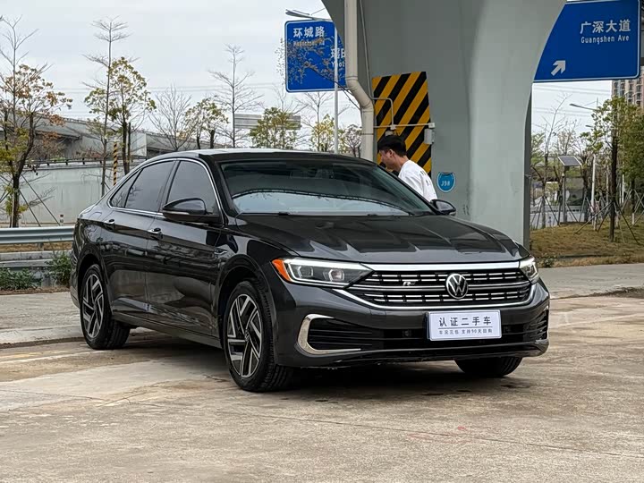 Фото 3 - Volkswagen Sagitar L