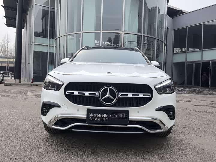 Фото 2 - Mercedes-Benz GLA-Class
