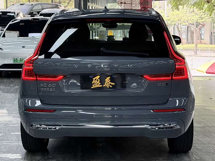 Фото 6 - Volvo XC60