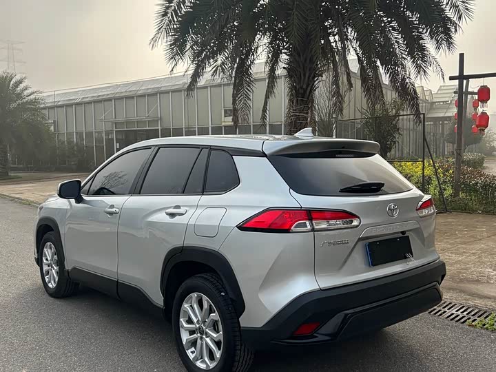 Фото 9 - Toyota Frontlander