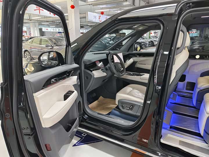 Фото 8 - Zeekr 009