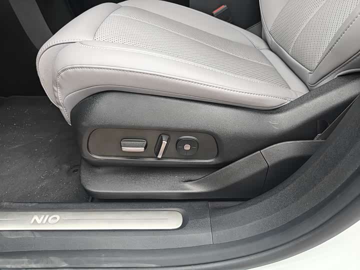 Фото 8 - Nio EC6