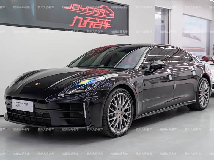 Фото 1 - Porsche Panamera