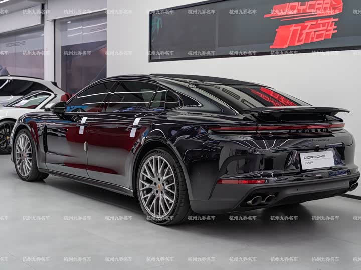 Фото 4 - Porsche Panamera