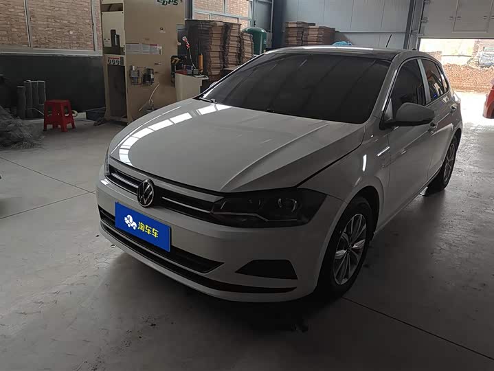 Фото 2 - Volkswagen Polo