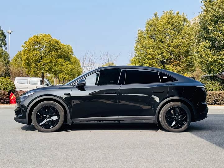 Фото 7 - Nio Onvo L60