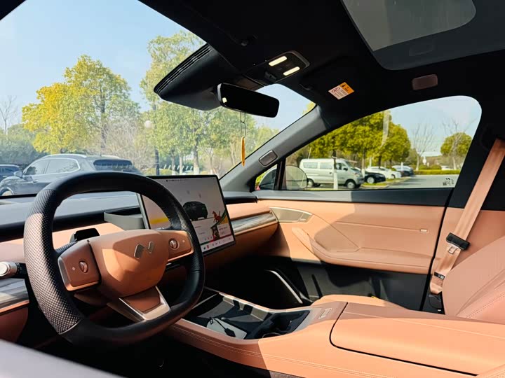 Фото 9 - Nio Onvo L60