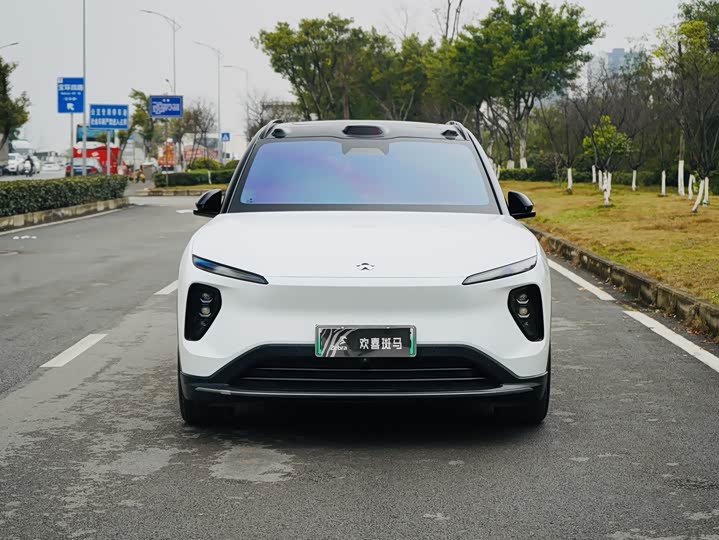 Фото 2 - Nio ES6