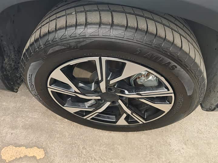 Фото 6 - Geely Galaxy L7