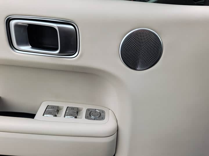 Фото 8 - LiXiang L9