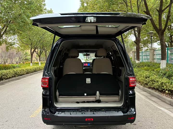 Фото 4 - Dongfeng Forthing Lingzhi M5