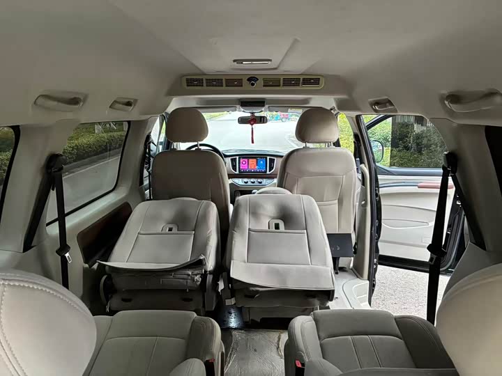 Фото 9 - Dongfeng Forthing Lingzhi M5