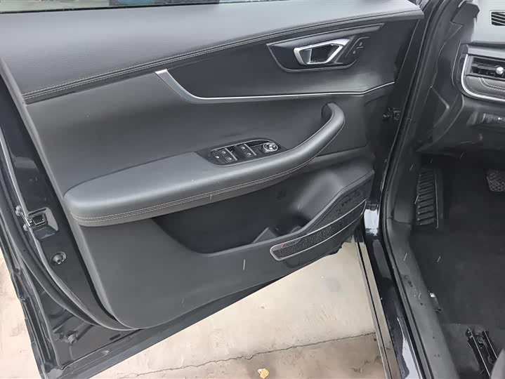 Фото 7 - Chery Tiggo 8