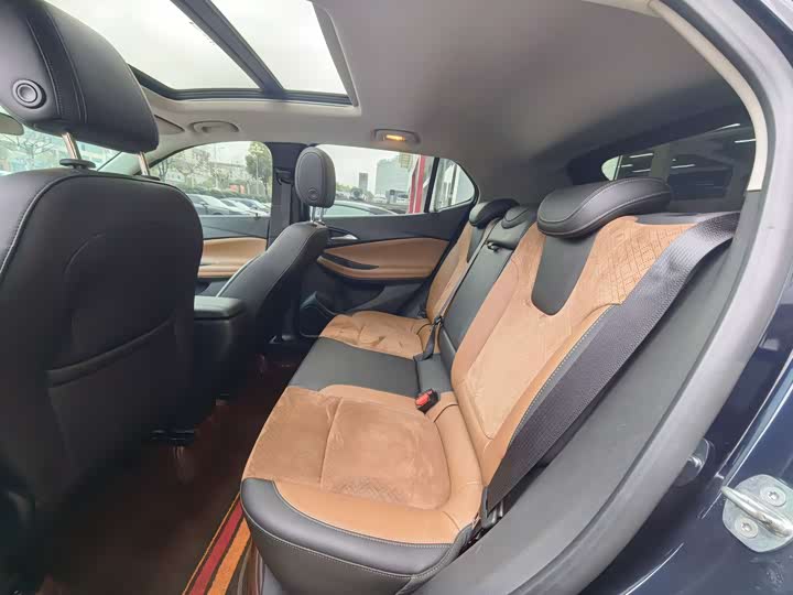 Фото 9 - Buick Encore GX