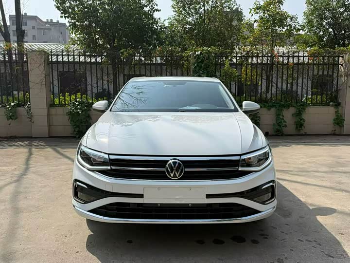 Photo 2 - Volkswagen Bora