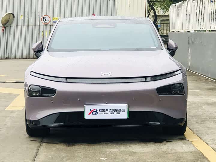 Фото 2 - XPeng P7