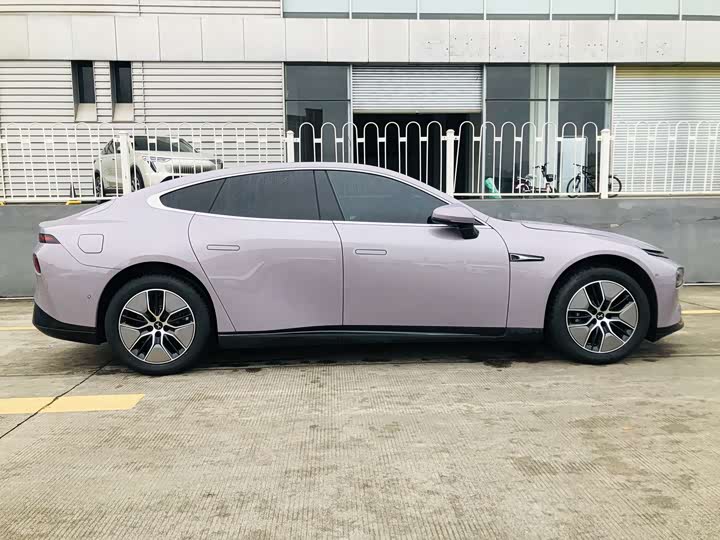 Фото 4 - XPeng P7