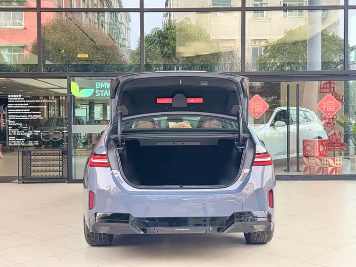 Фото 8 - BMW 5 Series