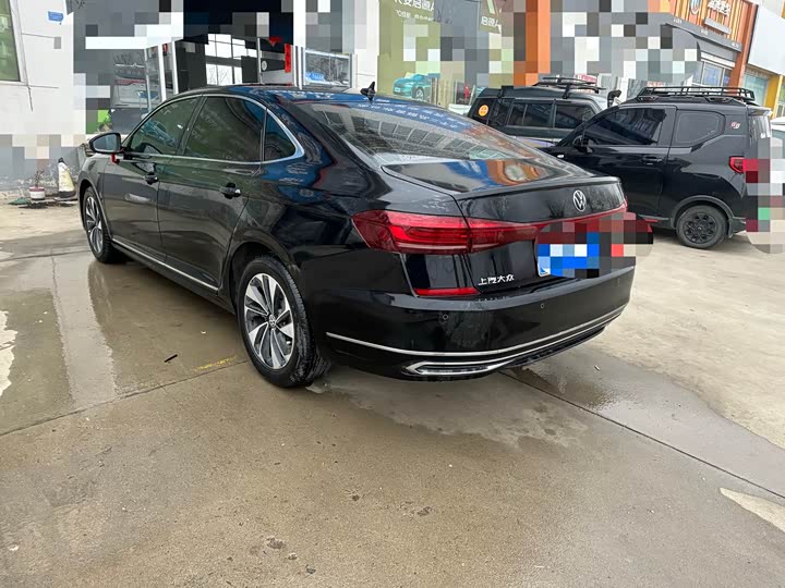 Photo 4 - Volkswagen Passat