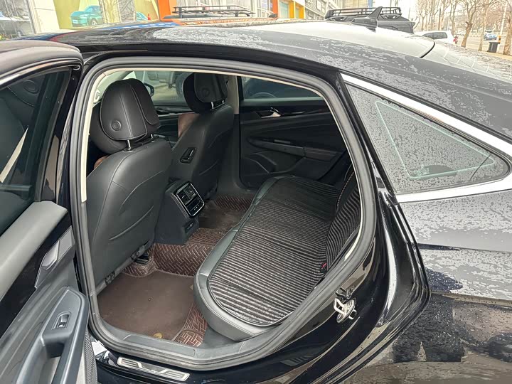 Photo 9 - Volkswagen Passat