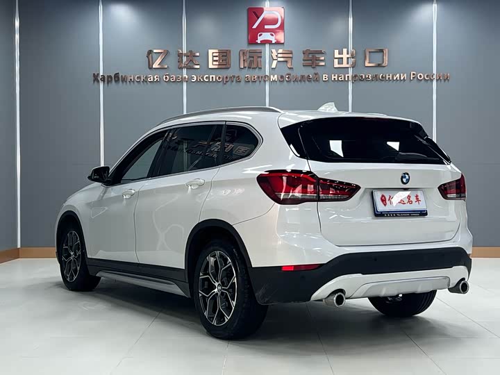Фото 6 - BMW X1