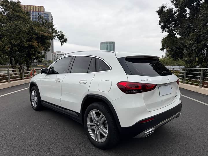 Фото 7 - Mercedes-Benz GLA-Class