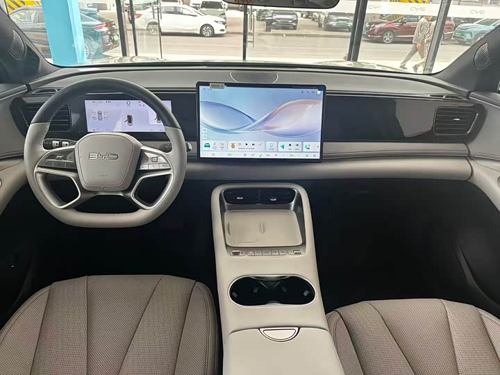 Photo 6 - BYD Sea Lion 06 Hybrid/EV