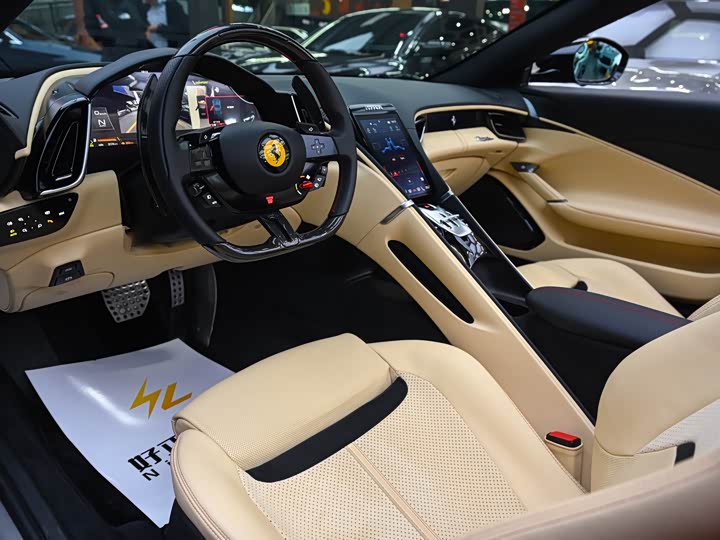 Фото 7 - Ferrari Roma