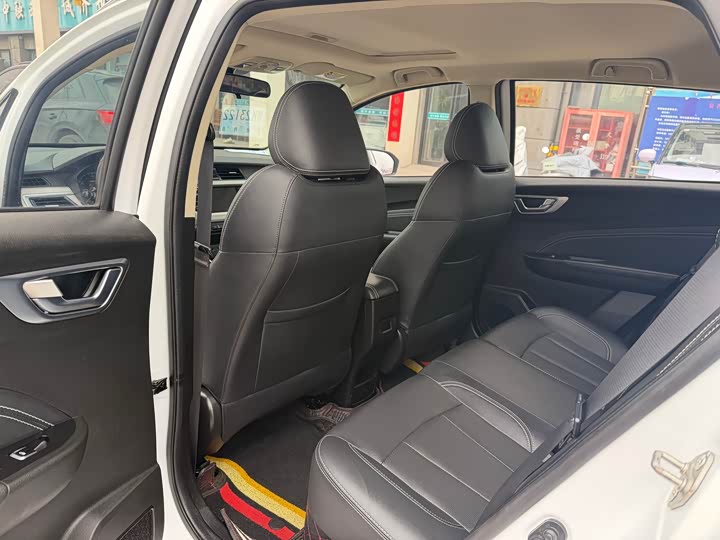 Photo 5 - Geely Vision X3