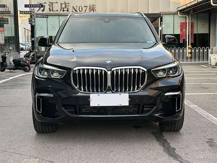Фото 2 - BMW X5