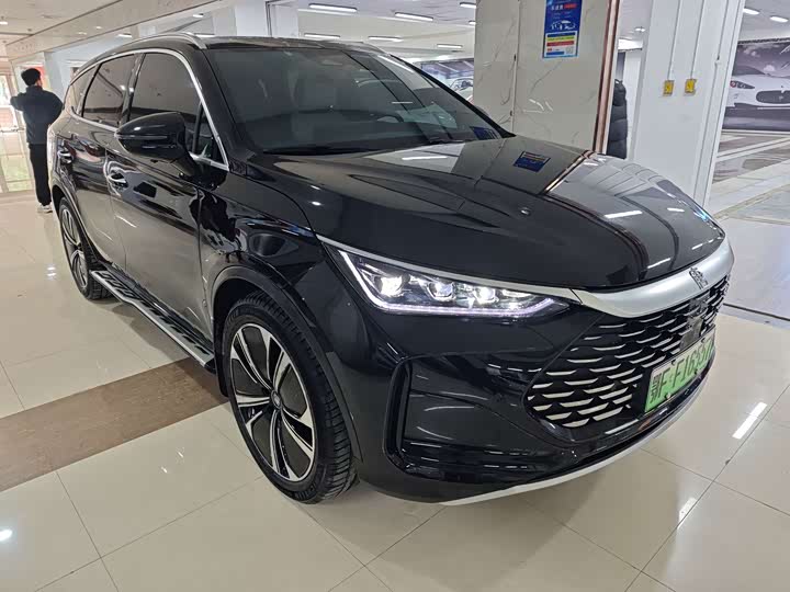 Фото 3 - BYD Tang Hybrid/EV