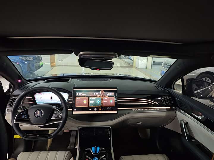 Фото 6 - BYD Tang Hybrid/EV