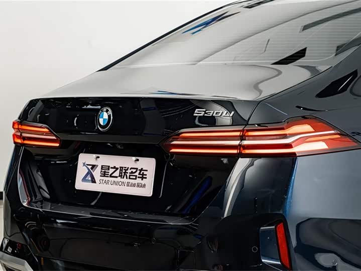 Фото 9 - BMW 5 Series