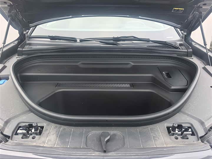 Фото 8 - Audi Q6L e-tron