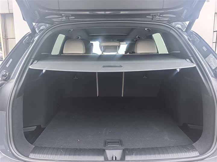 Фото 9 - Audi Q6L e-tron