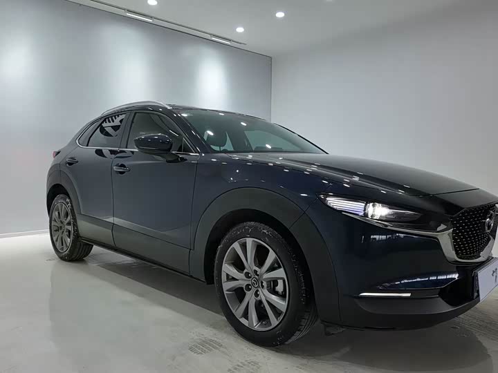 Фото 3 - Mazda CX-30
