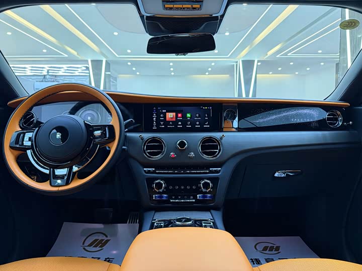 Photo 8 - Rolls-Royce Spectre