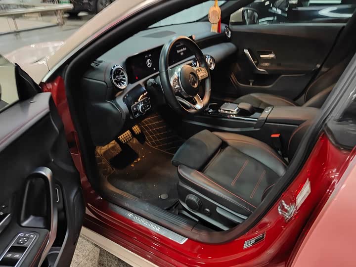 Photo 7 - Mercedes-Benz CLA-Class