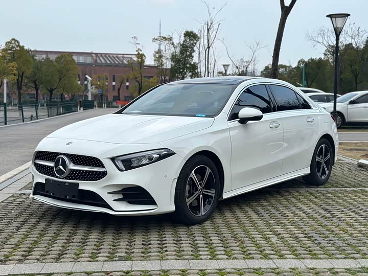 Фото 1 - Mercedes-Benz A-Class