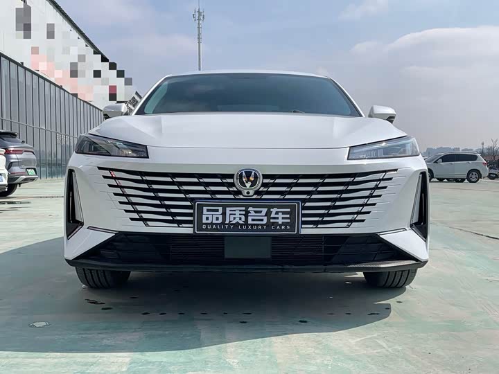 Фото 2 - Changan Eado Plus