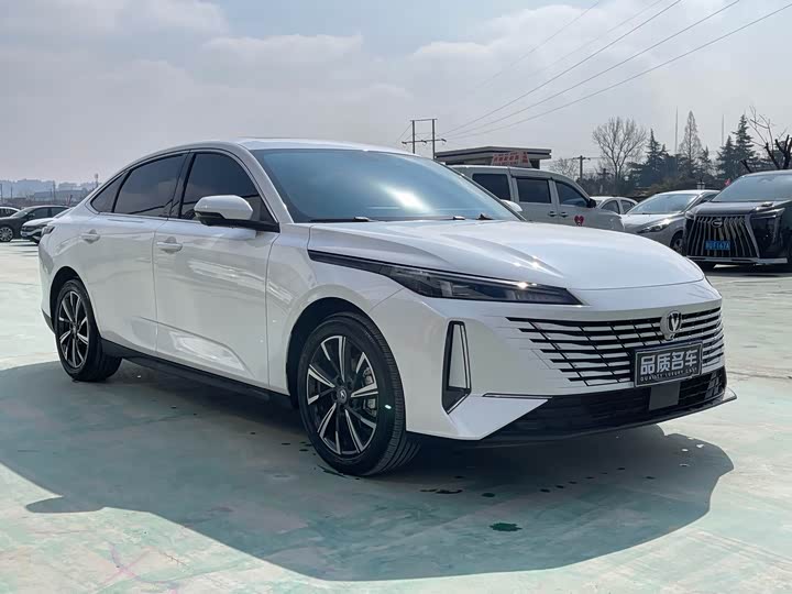 Фото 3 - Changan Eado Plus