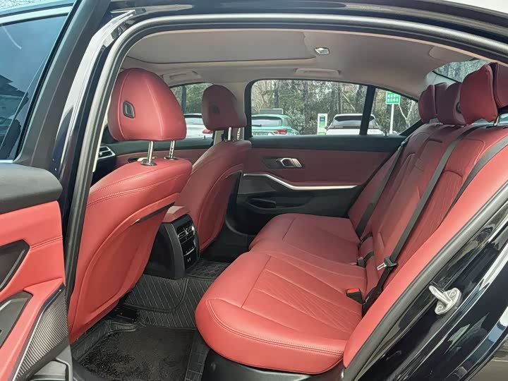 Фото 4 - BMW 3 Series