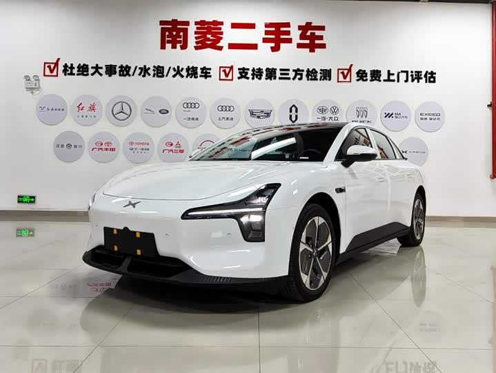 Фото 1 - XPeng Mona M03