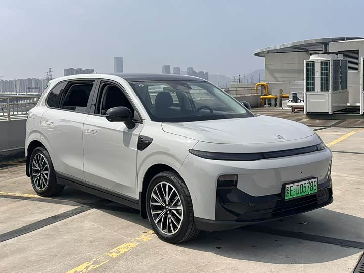 Фото 1 - Leapmotor B10