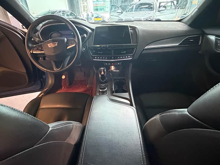 Photo 8 - Cadillac CT5