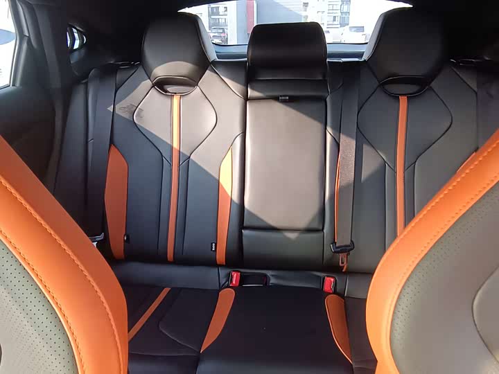 Фото 9 - Changan UNI-V