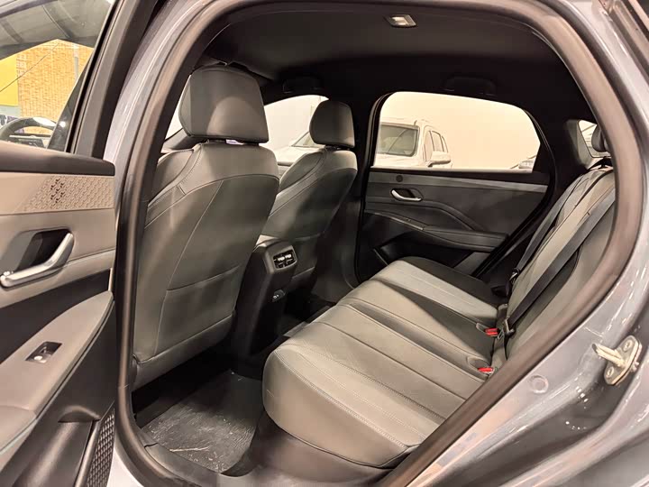 Фото 8 - BYD Qin Plus