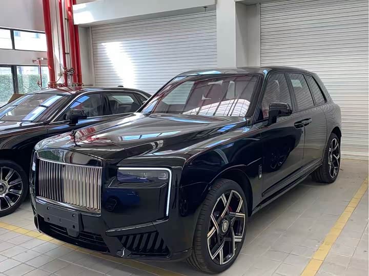 Фото 1 - Rolls-Royce Cullinan