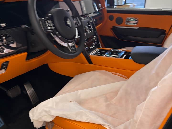 Фото 4 - Rolls-Royce Cullinan